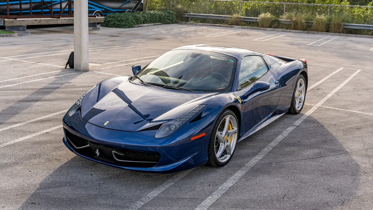 2014 Ferrari 458 Spider - Image 2 of 31