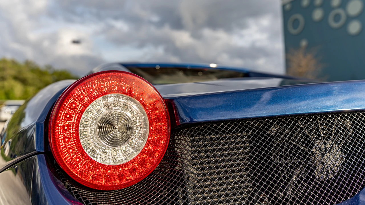 2014 Ferrari 458 Spider - Image 21 of 31