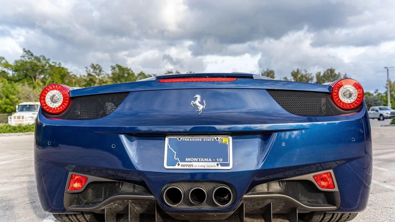 2014 Ferrari 458 Spider - Image 23 of 31