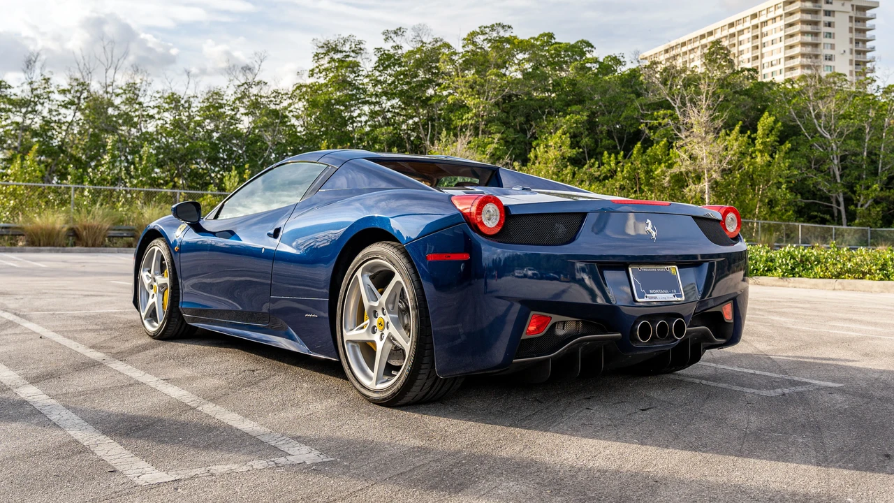 2014 Ferrari 458 Spider - Image 8 of 31