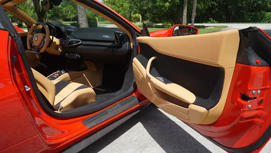 2014 Ferrari 458 Spider - Image 24 of 31