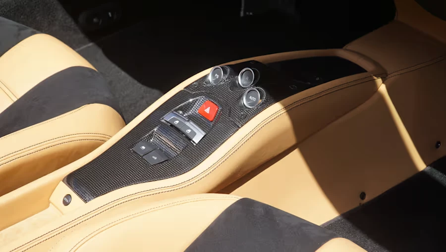 2014 Ferrari 458 Spider - Image 28 of 31