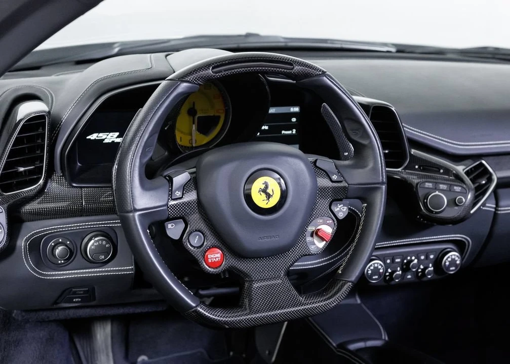 2014 Ferrari 458 Spider - Image 27 of 31