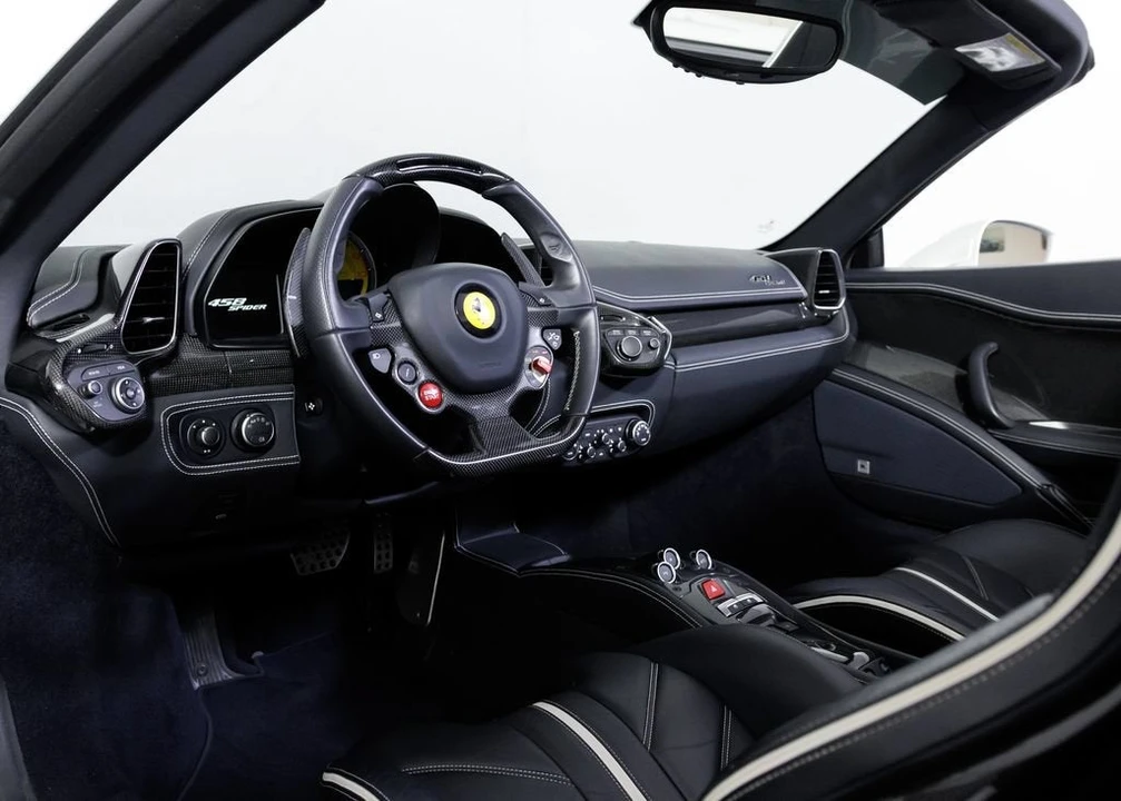 2014 Ferrari 458 Spider - Image 29 of 31