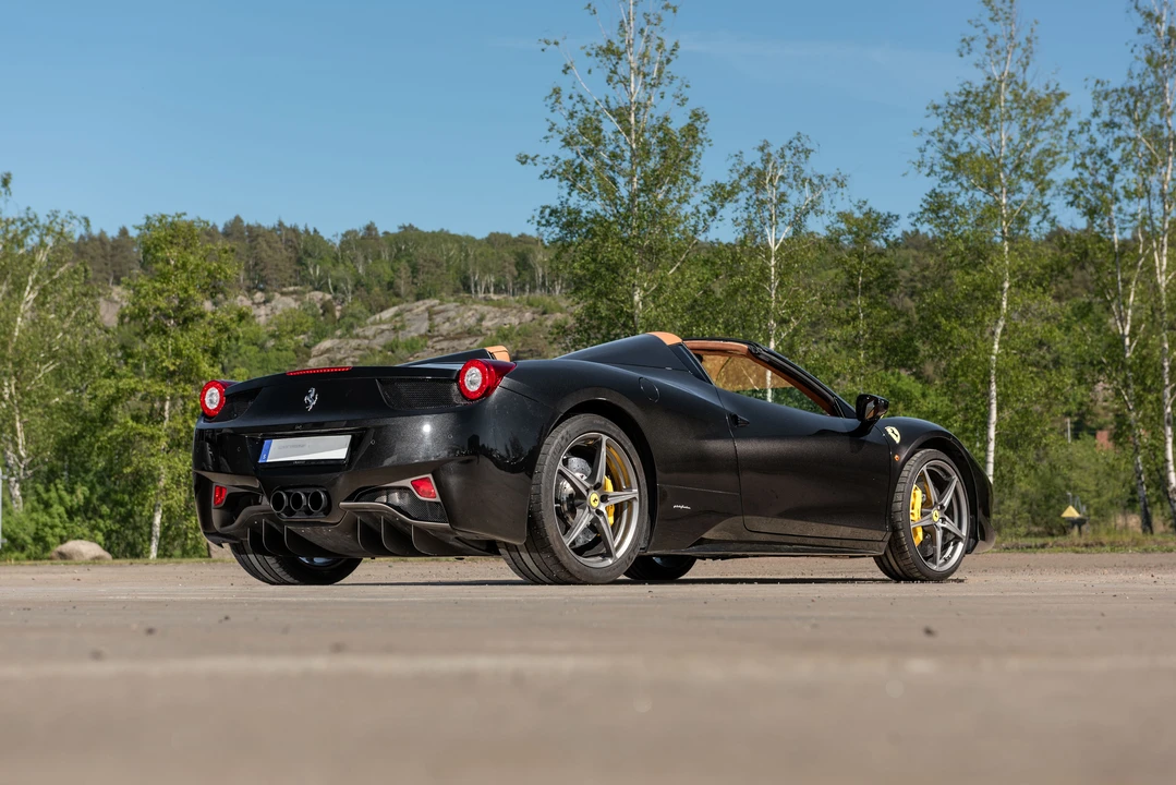 2014 Ferrari 458 Spider - Image 5 of 31