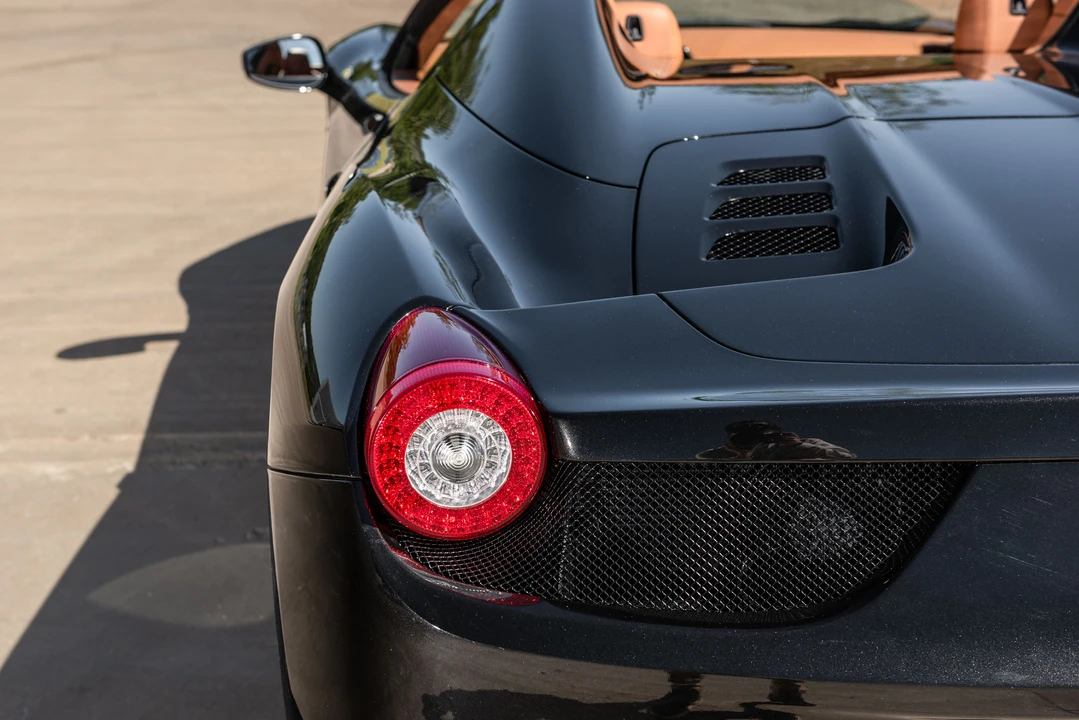 2014 Ferrari 458 Spider - Image 24 of 31