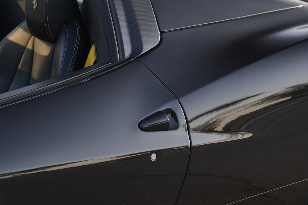 2014 Ferrari 458 Spider - Image 25 of 31