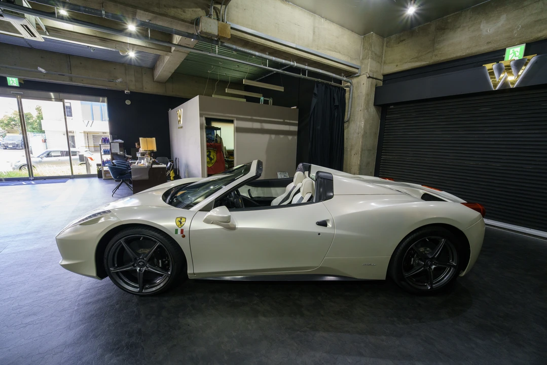 2014 Ferrari 458 Spider - Image 4 of 31