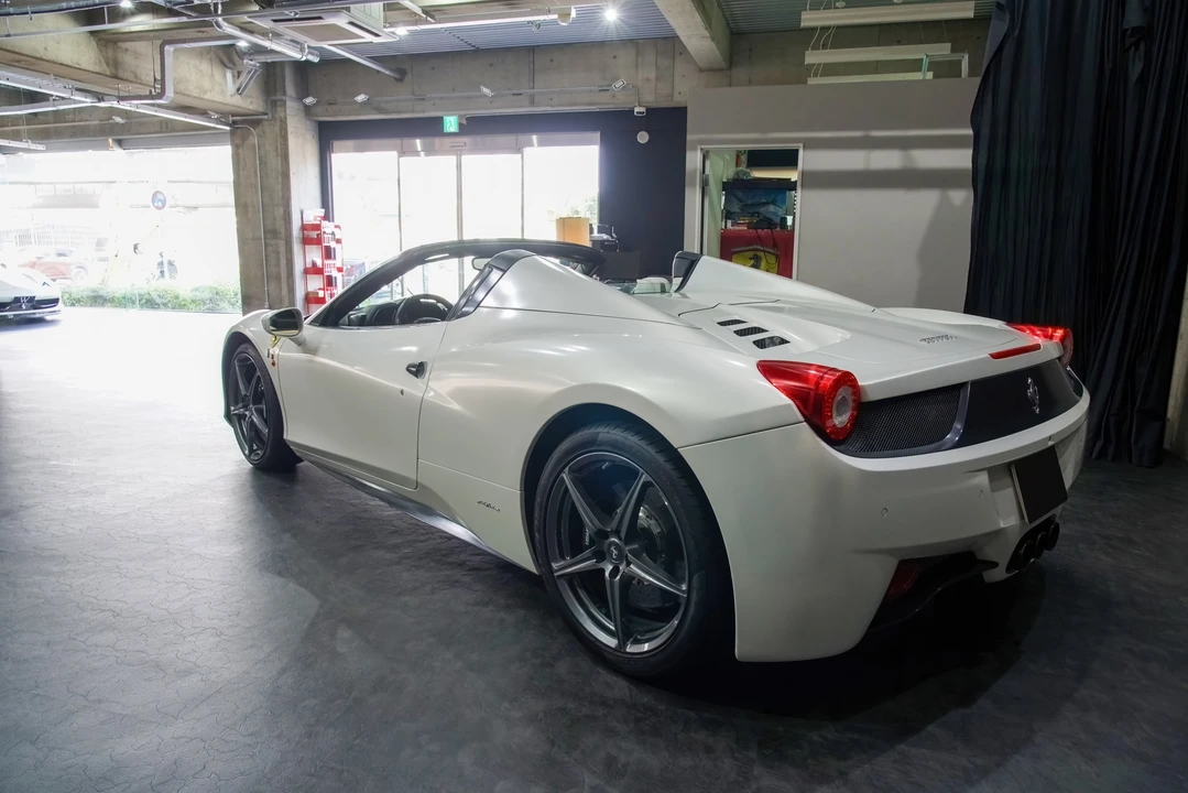 2014 Ferrari 458 Spider - Image 5 of 31