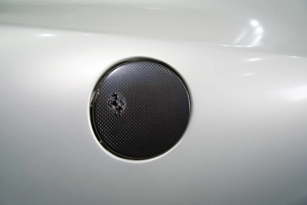 2014 Ferrari 458 Spider - Image 11 of 31