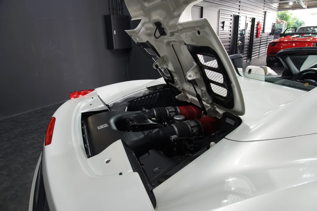 2014 Ferrari 458 Spider - Image 23 of 31