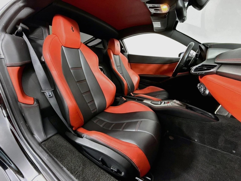 2014 Ferrari 458 - Image 27 of 31