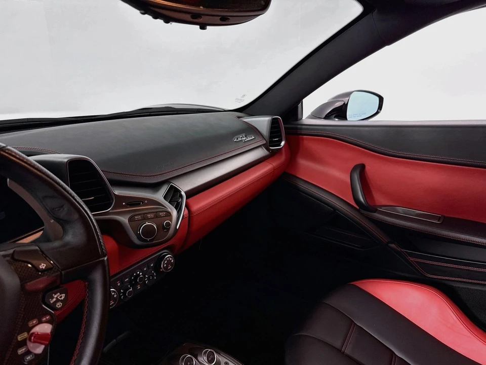 2014 Ferrari 458 - Image 23 of 31