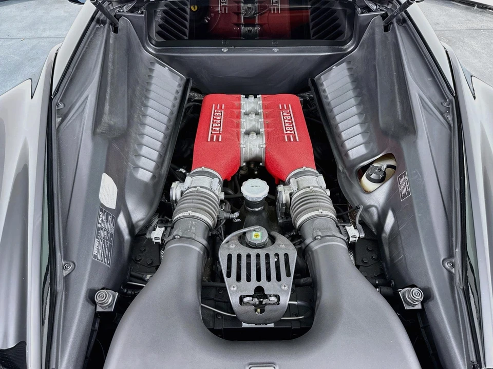 2014 Ferrari 458 - Image 28 of 31