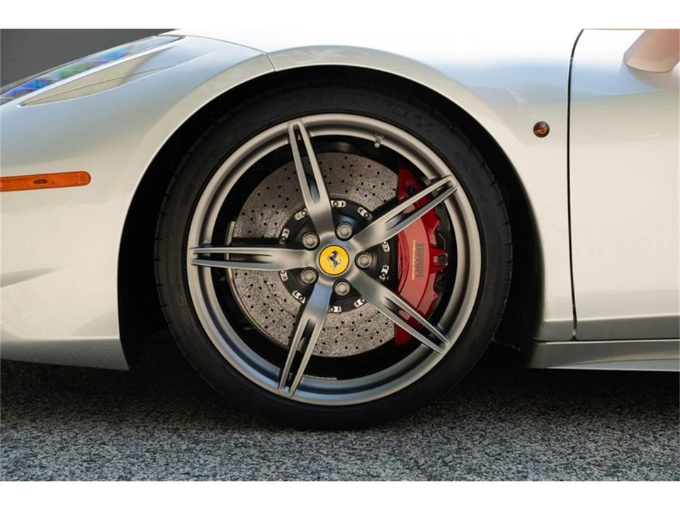 2014 Ferrari 458 - Image 23 of 31