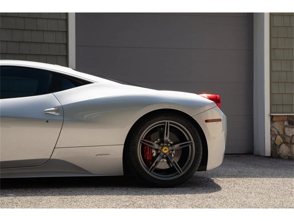 2014 Ferrari 458 - Image 16 of 31