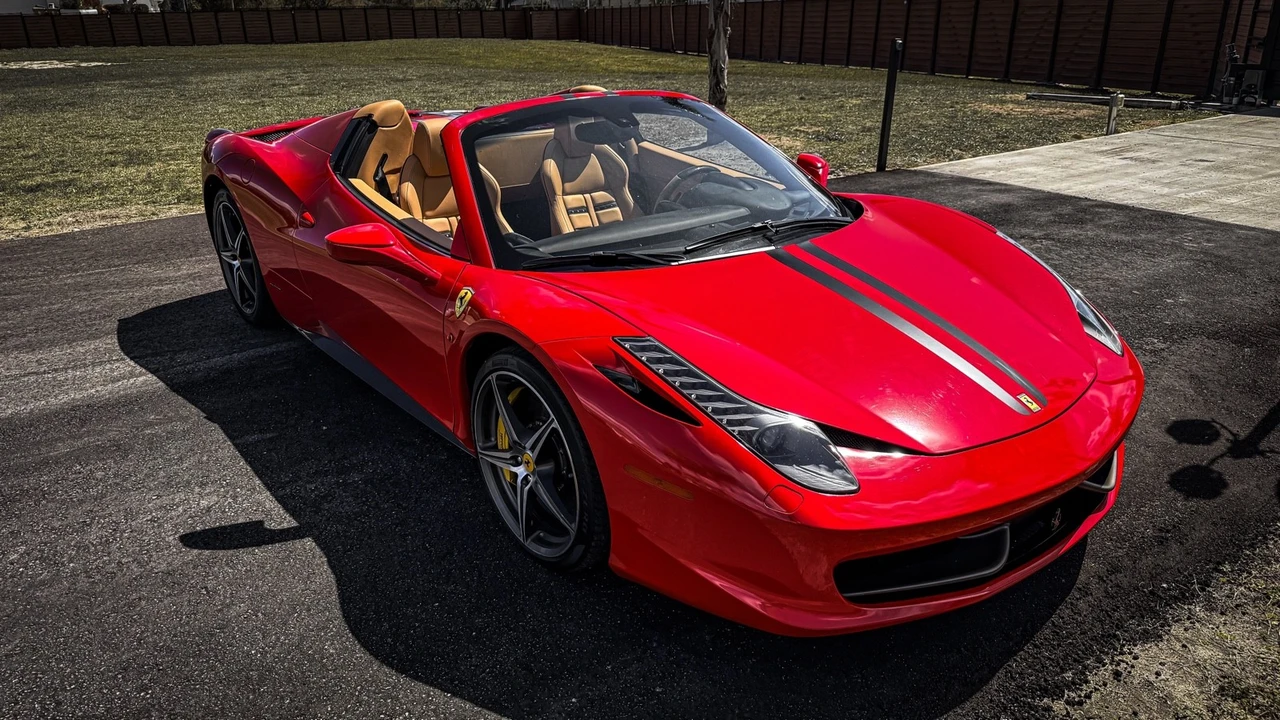 2014 Ferrari 458 Italia - Image 4 of 15