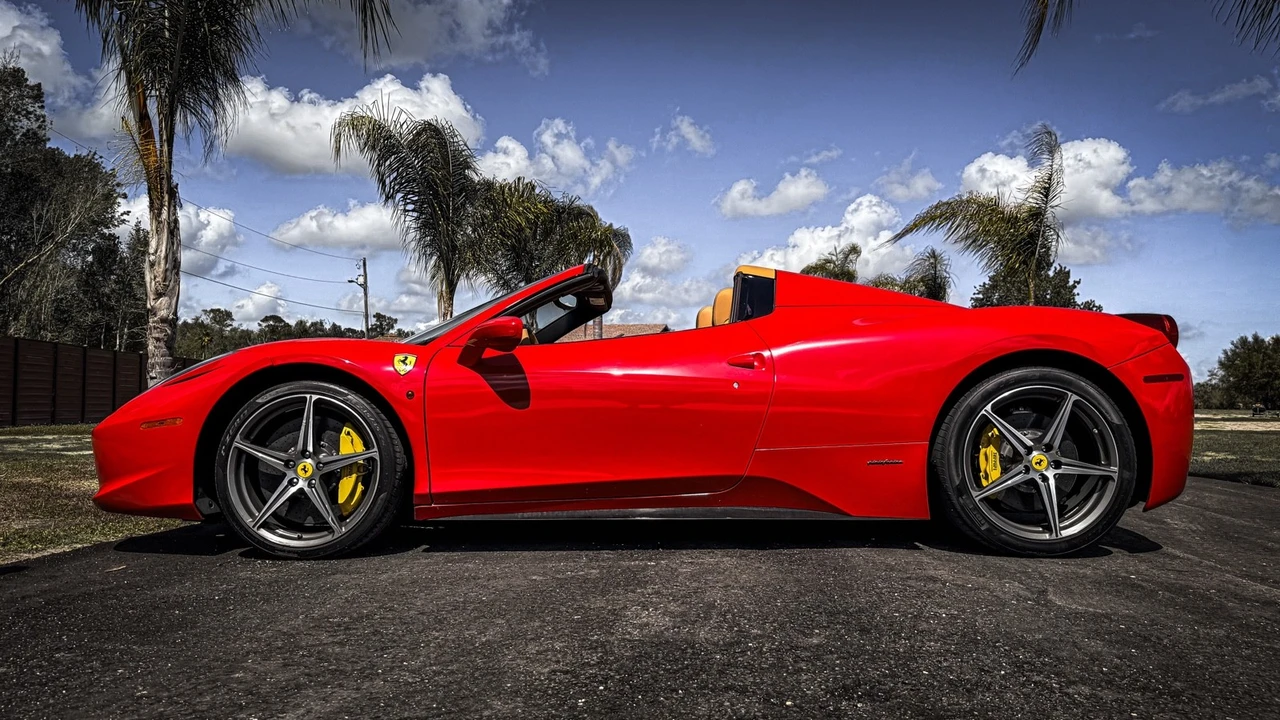2014 Ferrari 458 Italia - Image 7 of 15