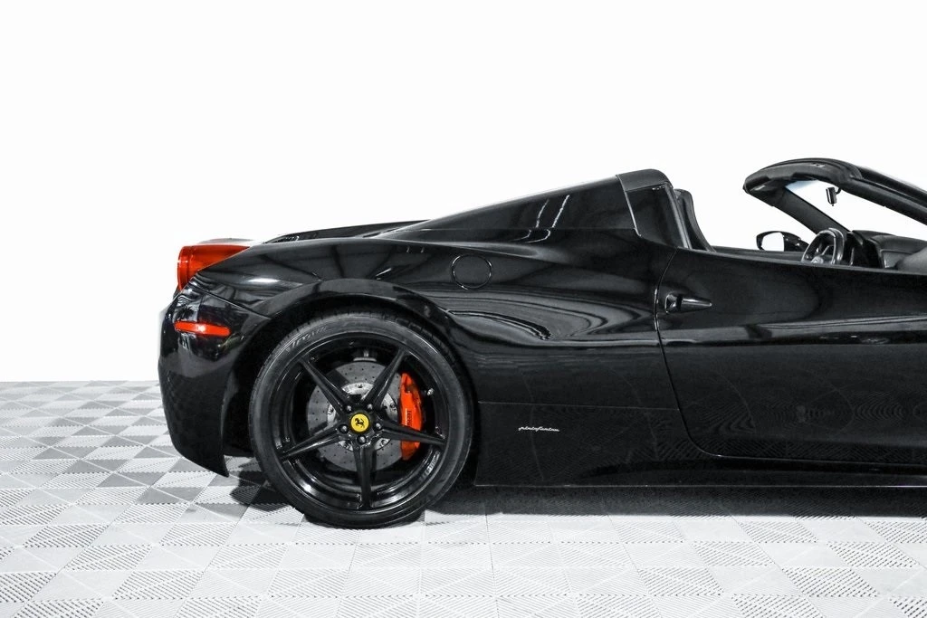 2014 Ferrari 458 Italia - Image 9 of 21