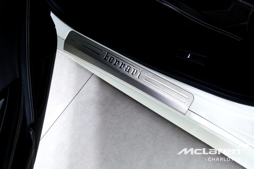 2014 Ferrari 458 - Image 17 of 31