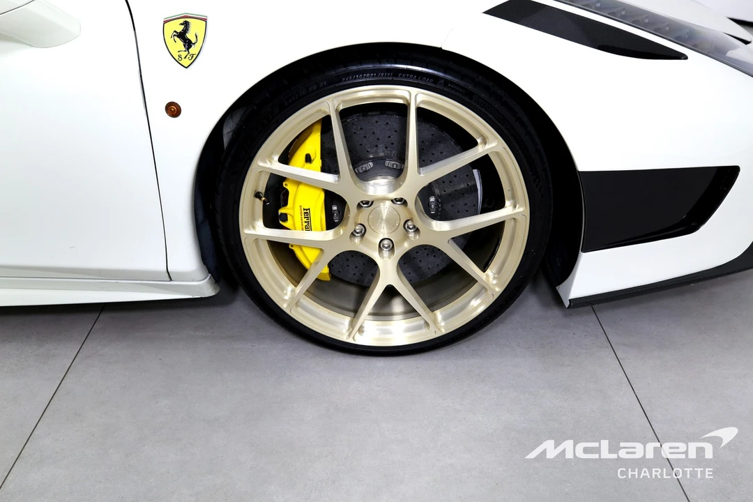 2014 Ferrari 458 - Image 30 of 31