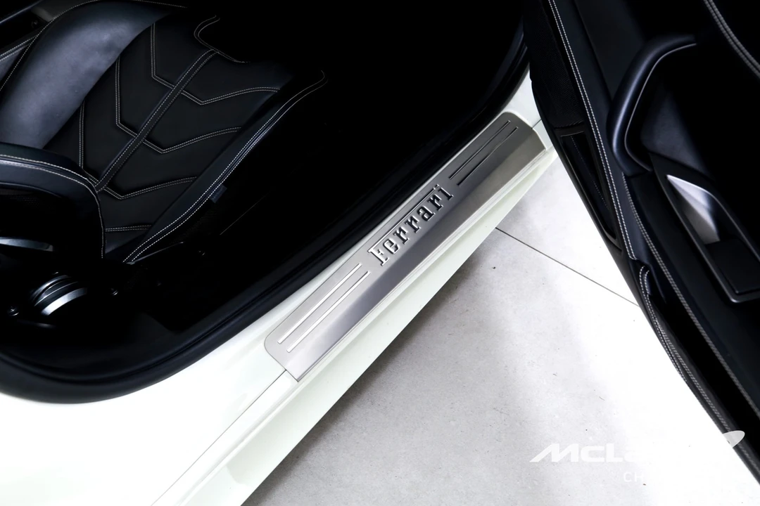 2014 Ferrari 458 - Image 22 of 31