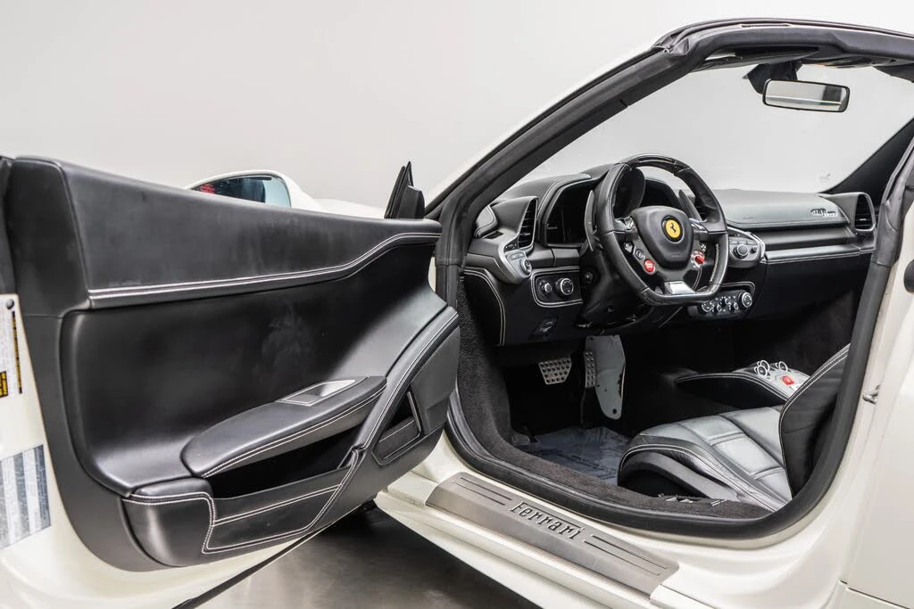 2014 Ferrari 458 - Image 21 of 31