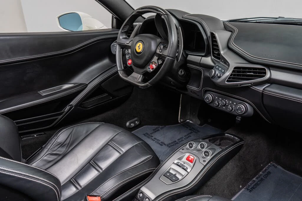 2014 Ferrari 458 - Image 25 of 31