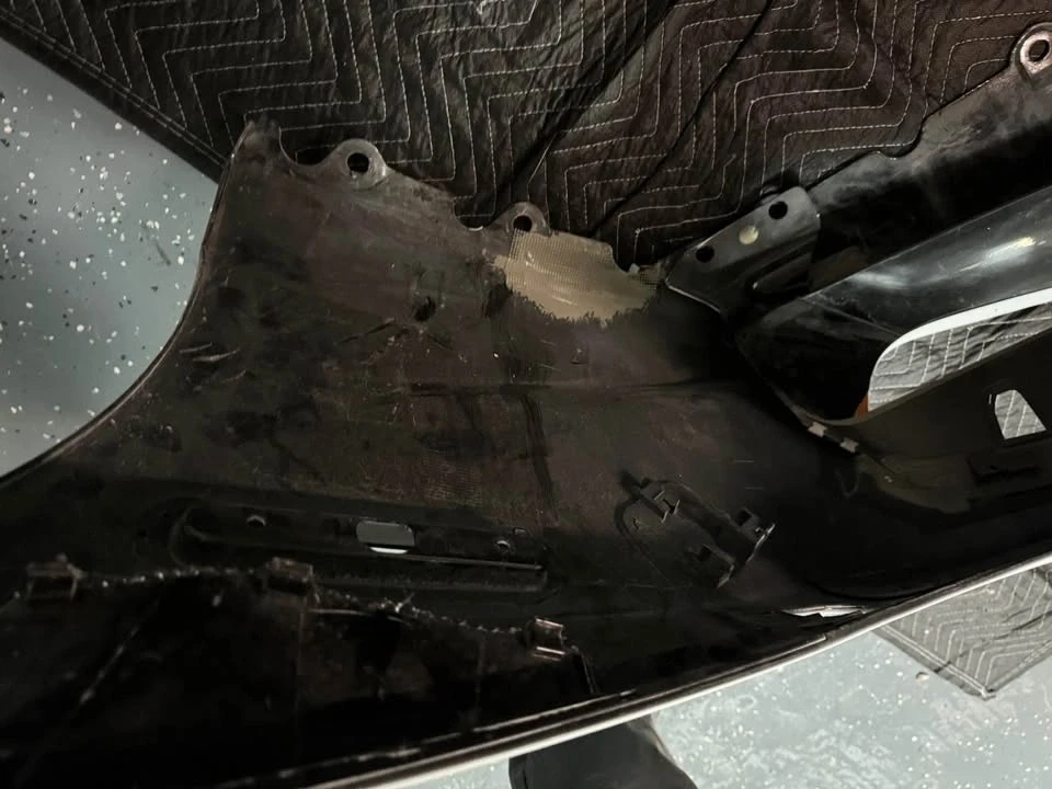 2014 Parts & Memorabilia Bodywork - Image 4 of 6