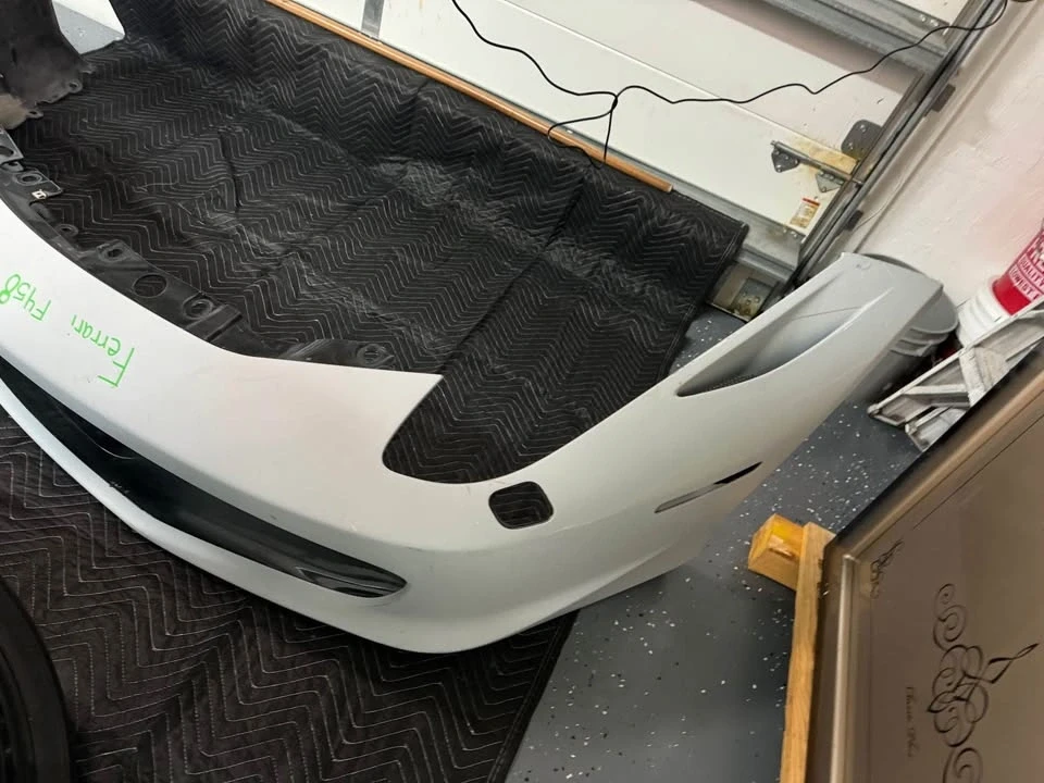 2014 Parts & Memorabilia Bodywork - Image 3 of 6