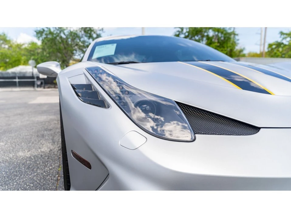 2014 Ferrari 458 Speciale - Image 11 of 19