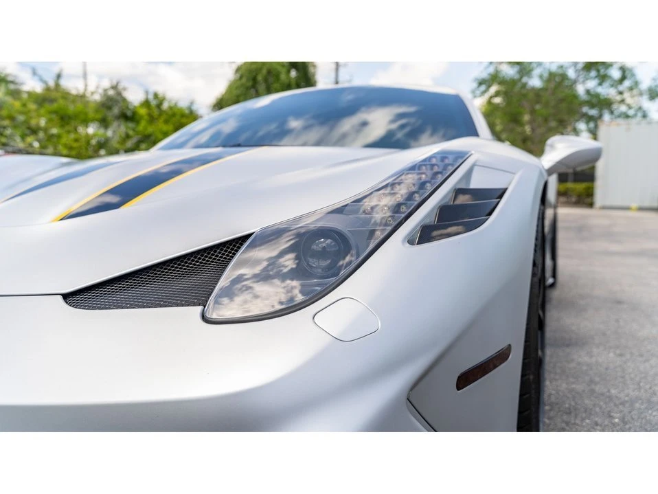 2014 Ferrari 458 Speciale - Image 12 of 19