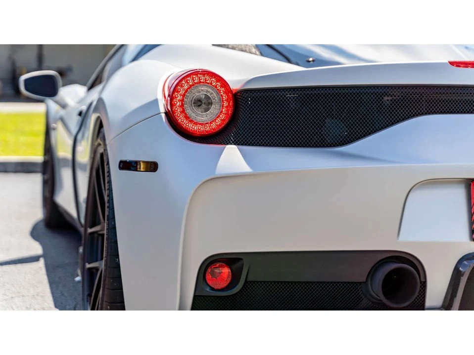 2014 Ferrari 458 Speciale - Image 13 of 19