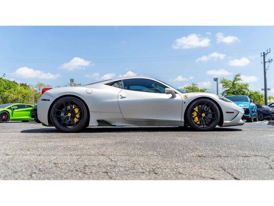2014 Ferrari 458 Speciale - Image 3 of 19