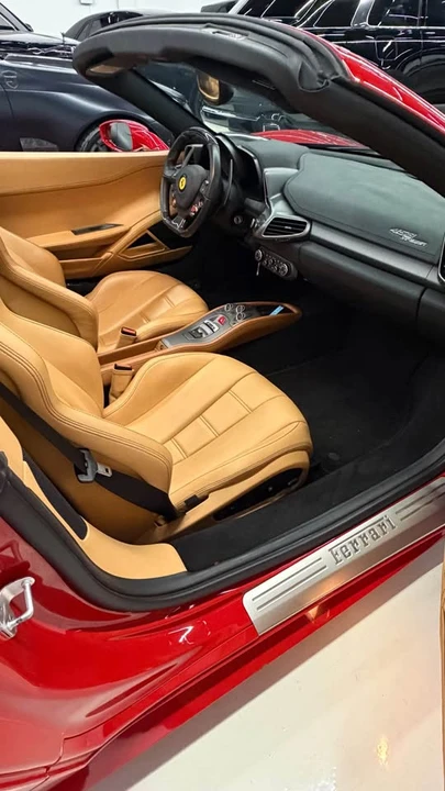 2014 Ferrari 458 Spider - Image 7 of 8
