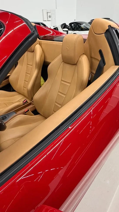 2014 Ferrari 458 Spider - Image 3 of 8