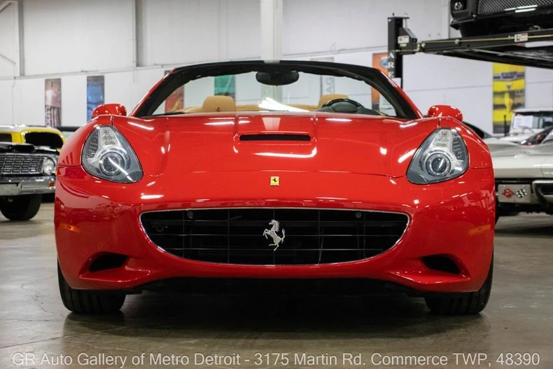 2014 Ferrari California - Image 13 of 20