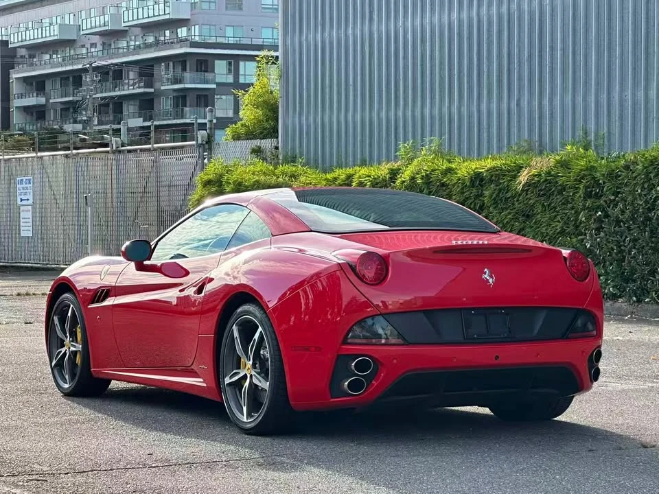 2014 Ferrari California - Image 6 of 14