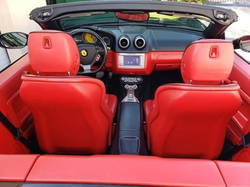 2014 Ferrari California - Image 10 of 13