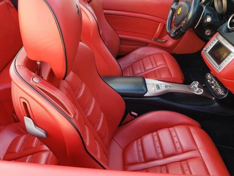 2014 Ferrari California - Image 8 of 13