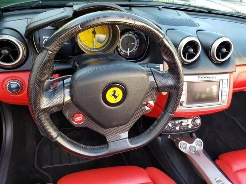 2014 Ferrari California - Image 11 of 13
