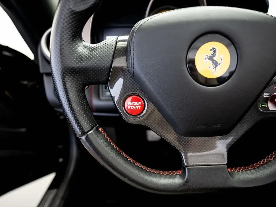 2014 Ferrari California - Image 14 of 17
