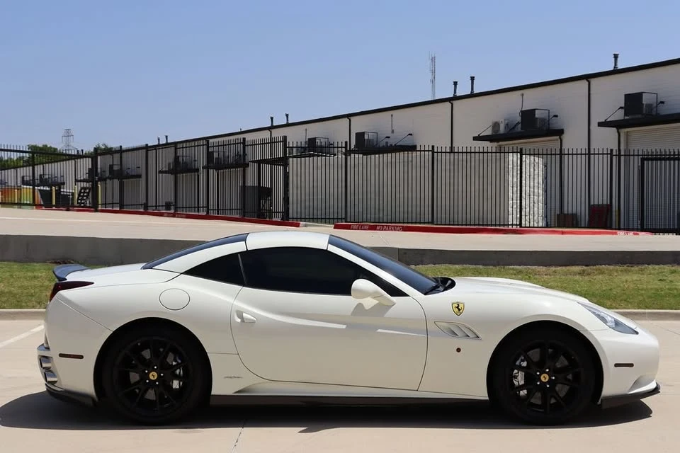 2014 Ferrari California - Image 11 of 20