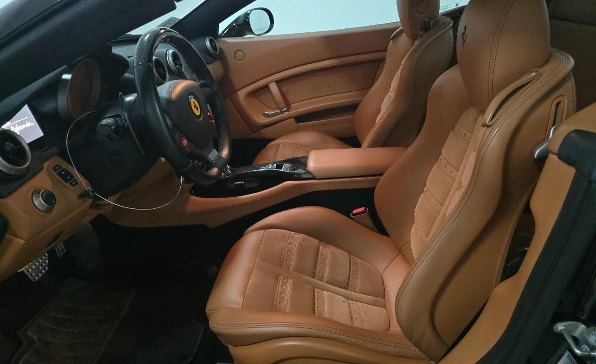 2014 Ferrari California - Image 4 of 6