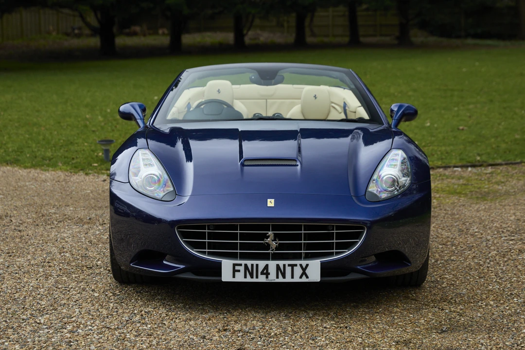 2014 Ferrari California 30 - Image 2 of 31