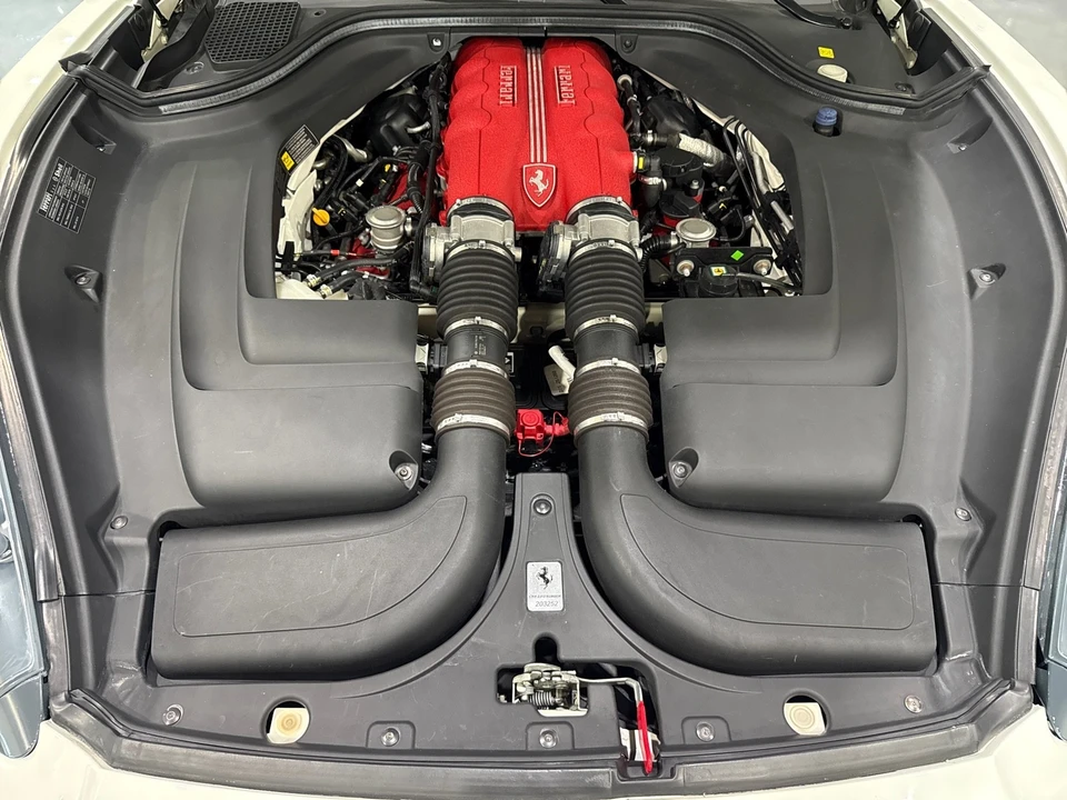 2014 Ferrari California - Image 16 of 21