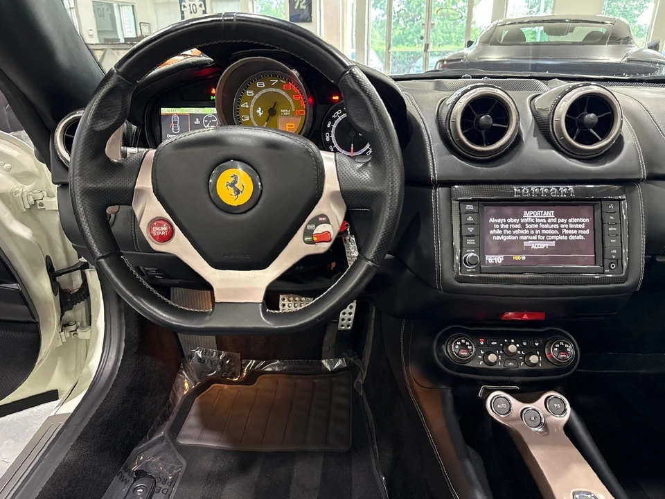 2014 Ferrari California - Image 7 of 12