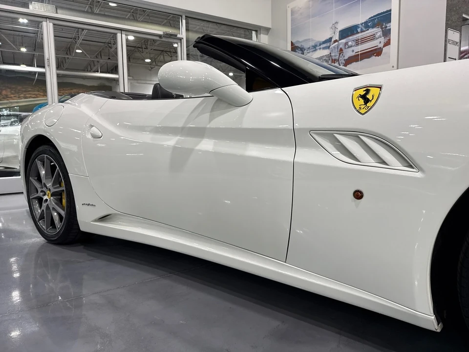 2014 Ferrari California - Image 21 of 21