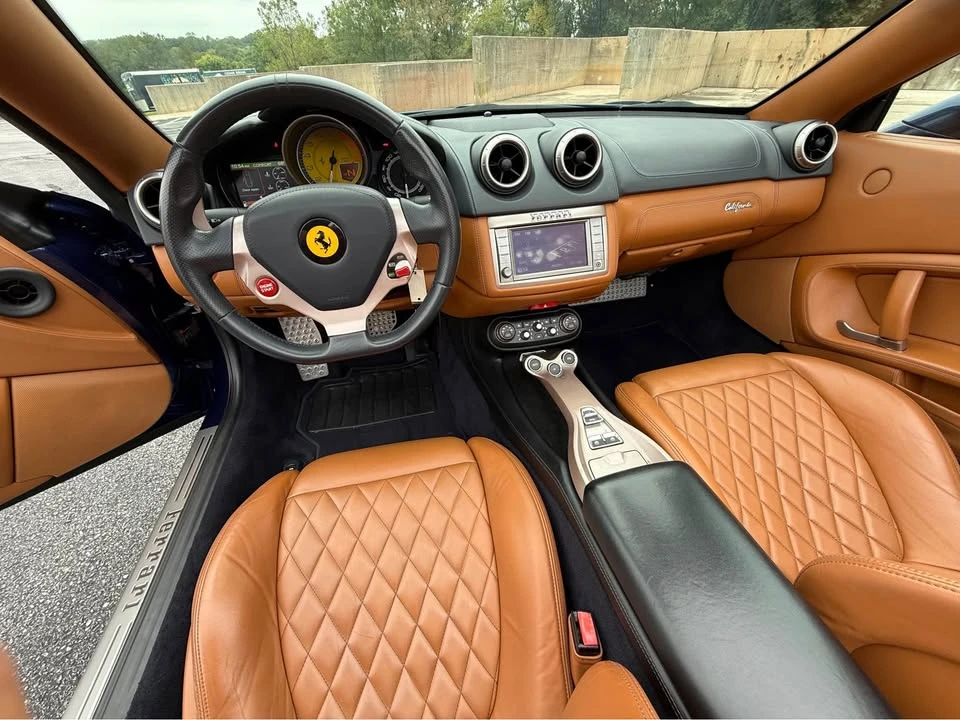 2014 Ferrari California - Image 16 of 18