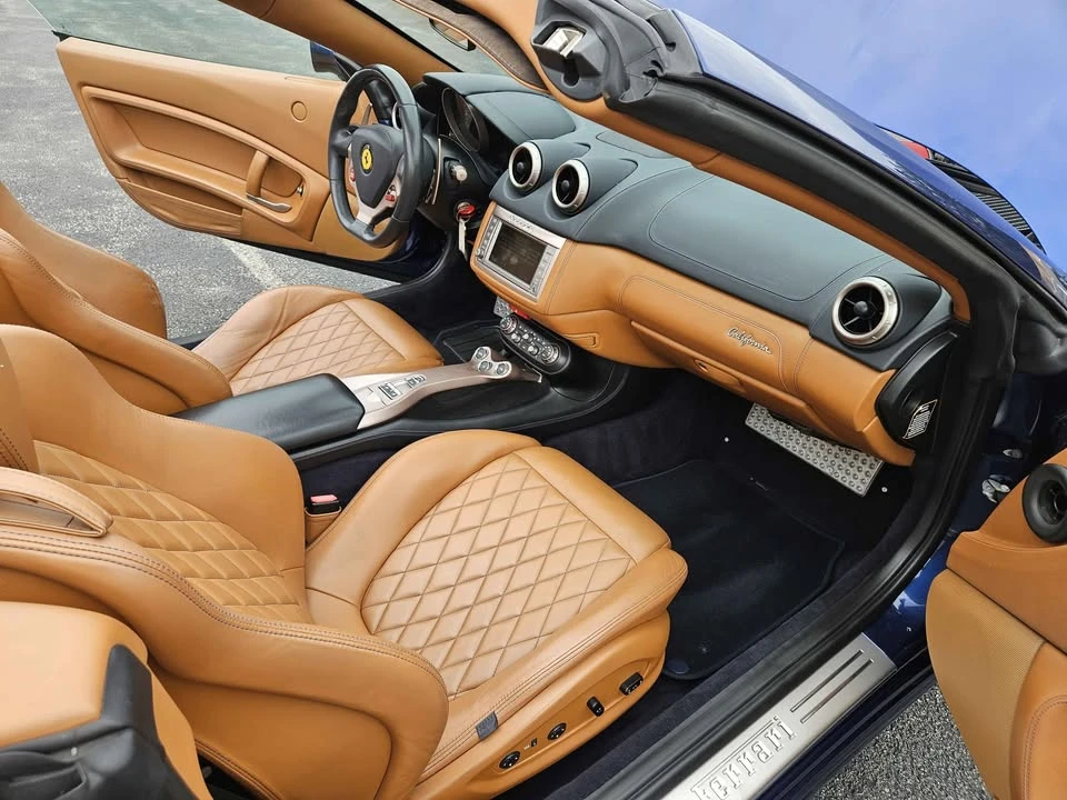 2014 Ferrari California - Image 12 of 16